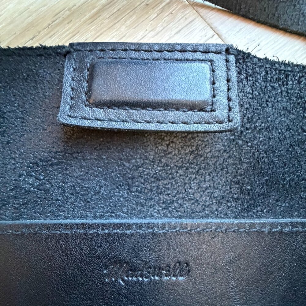 Madewell The Essential Bucket Tote, Black - Picture 6 of 6